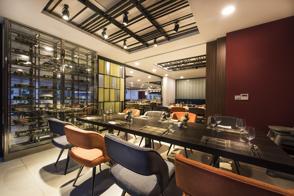 Novotel Suites Hanoi 54/70