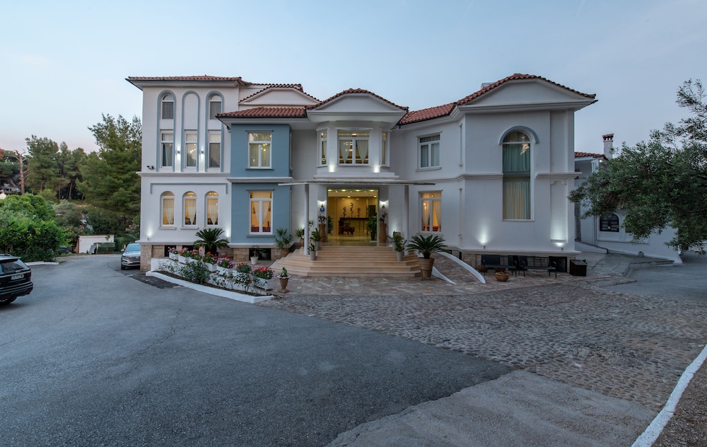Porfi Beach Hotel 29/36