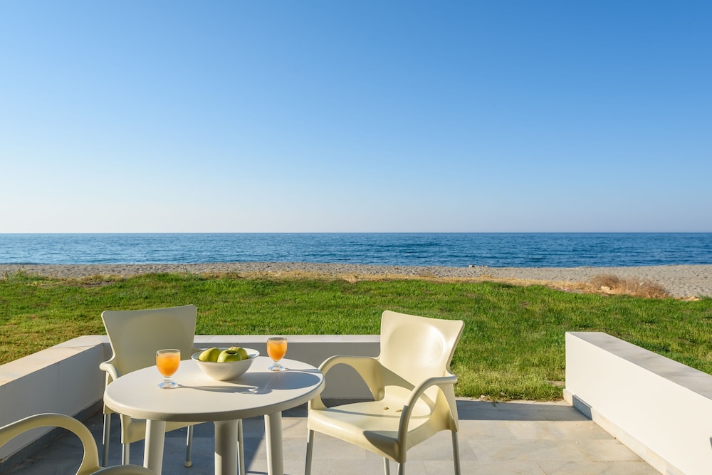 Kostakis Beach Hotel 37/46