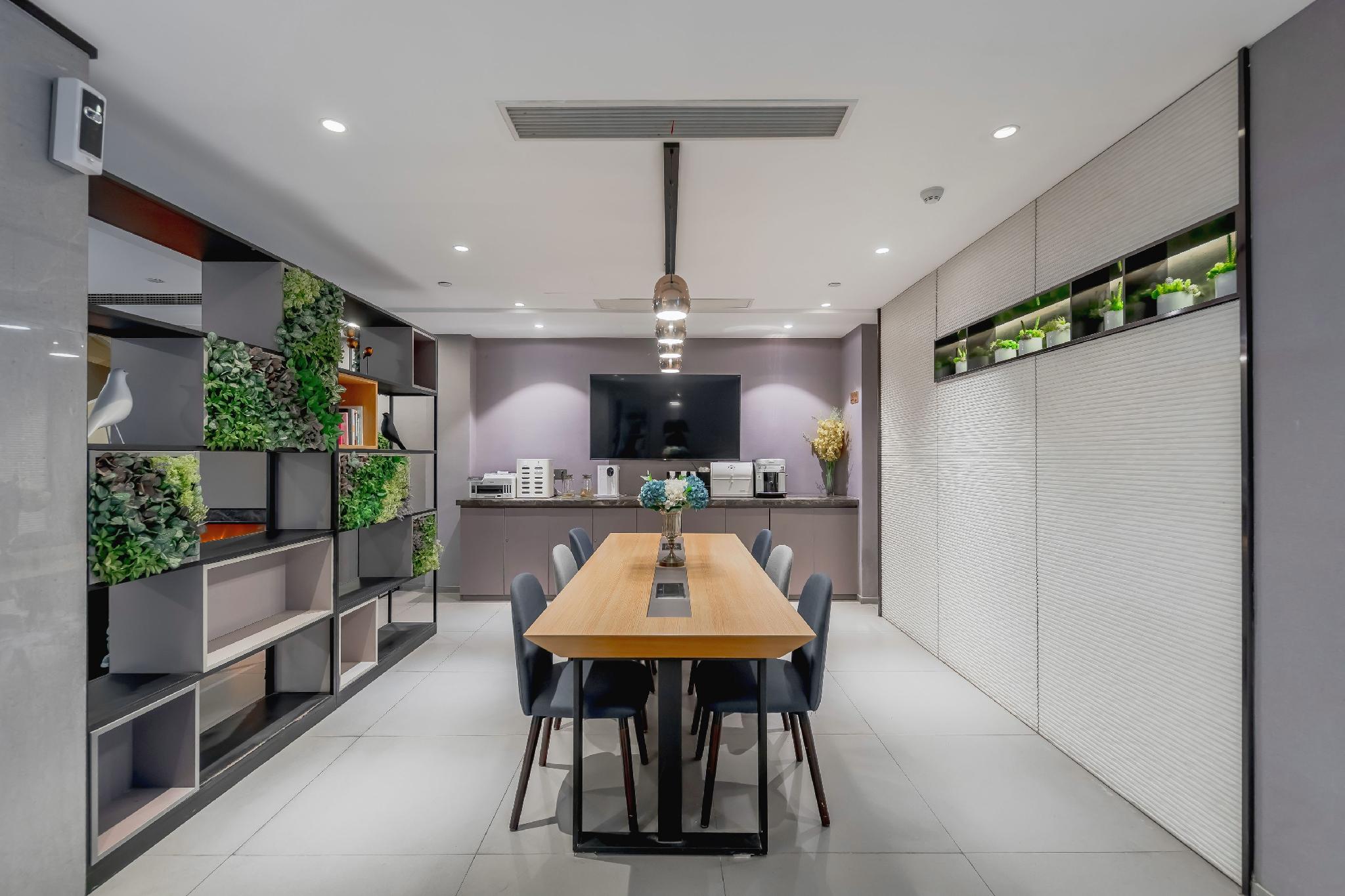 Home Inn Selected (Shanghai Hongqiao Gubei Yaohong Road Metro Station) 45/53