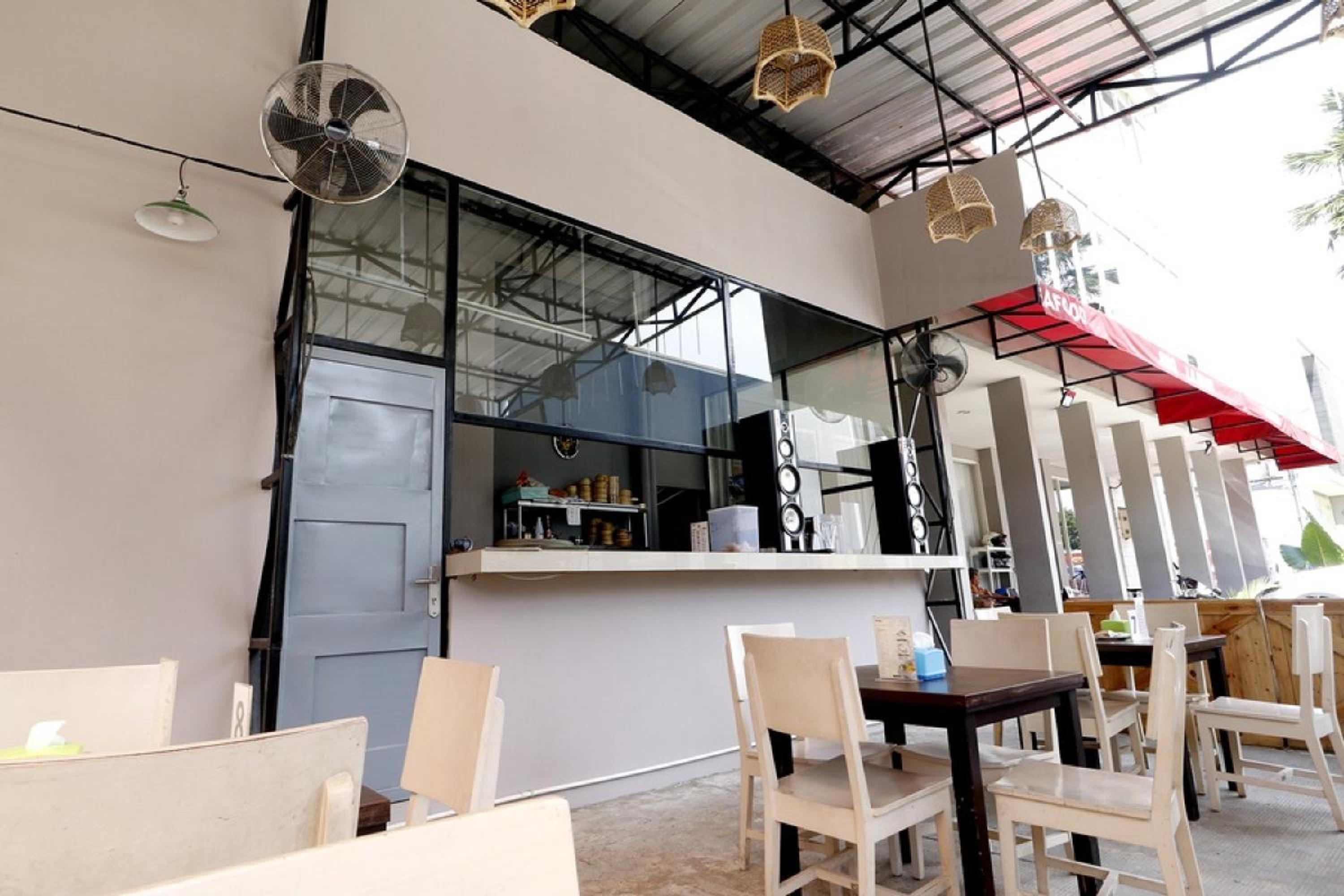 Reddoorz Plus Kapuk Business Park 32/33