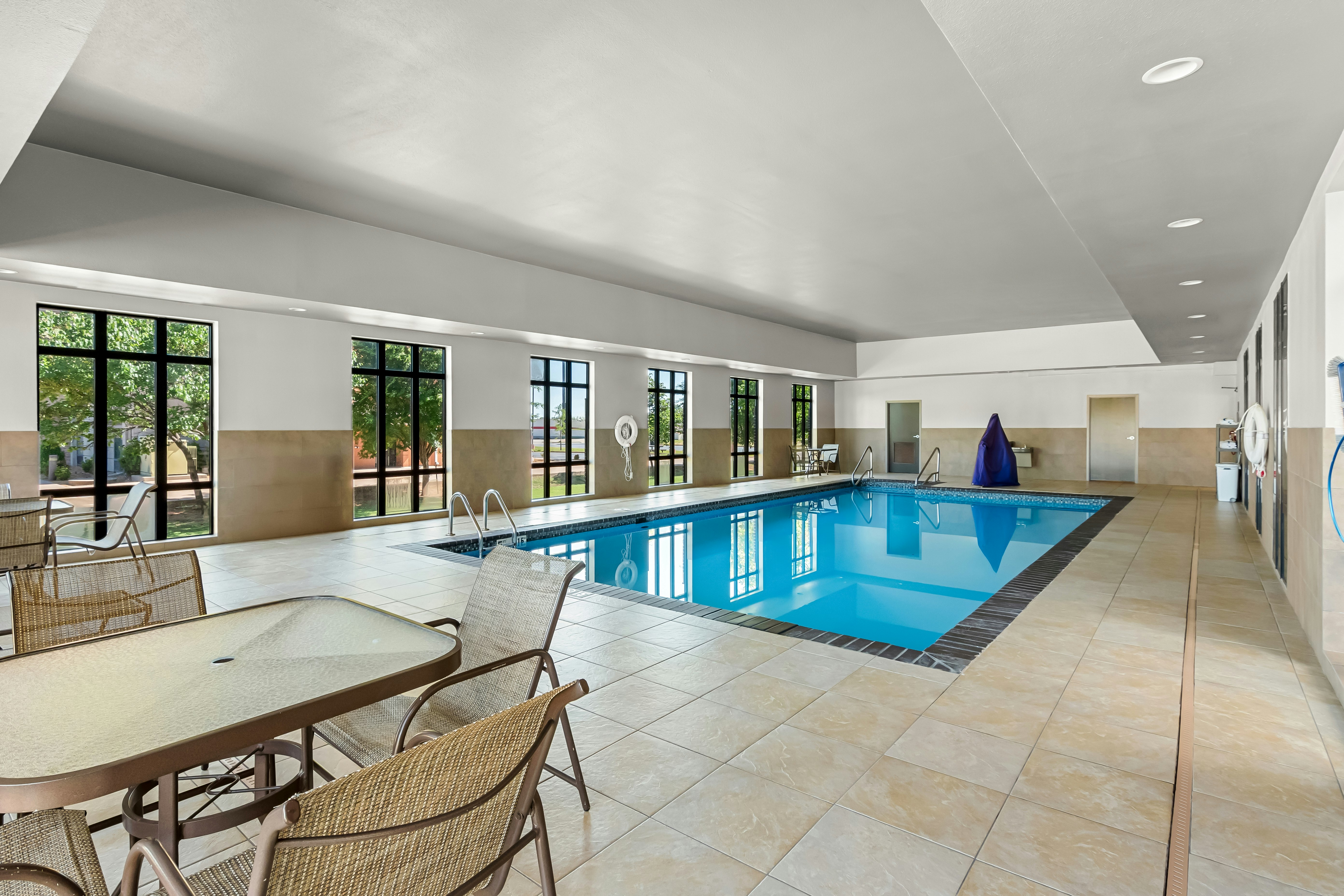 Hampton Inn And Suites Pauls Valley Ok 20/34