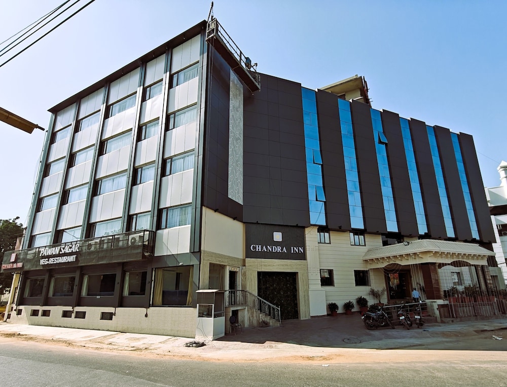 Chandra Inn 45/50