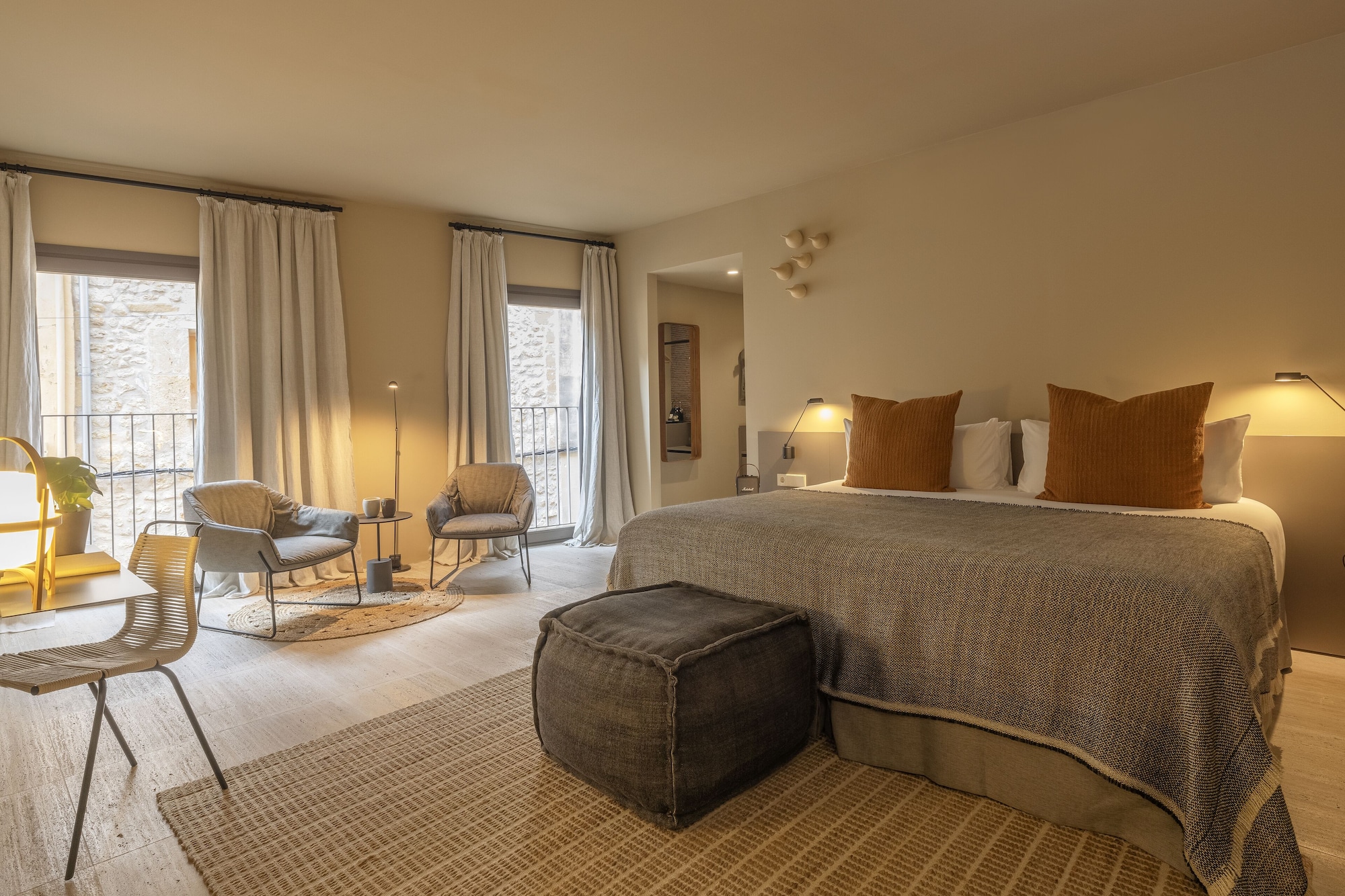 PREMIUM, KING BED