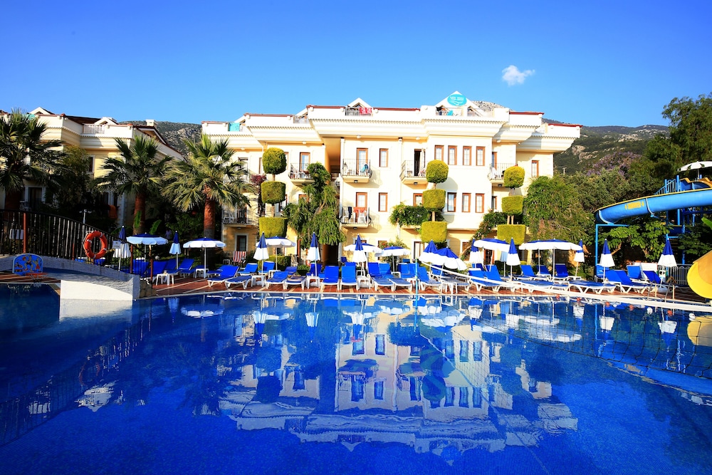 Yel Holiday Resort 49/50