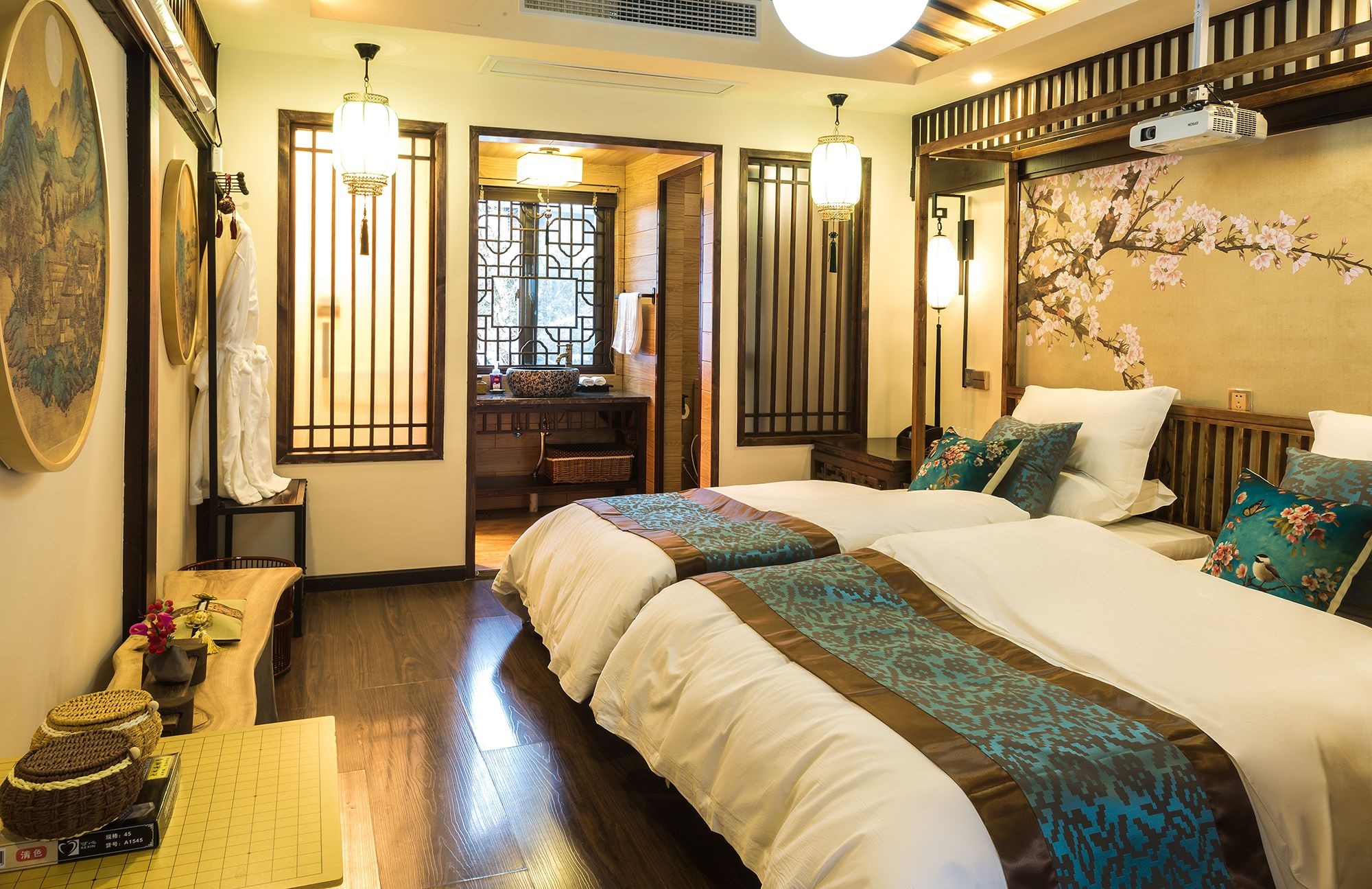 SUPERIOR, TWIN BEDS