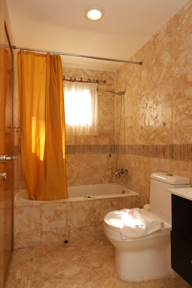 Sybaris Residences 47/50