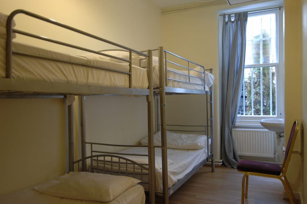 The Londonears Hostel 10/16