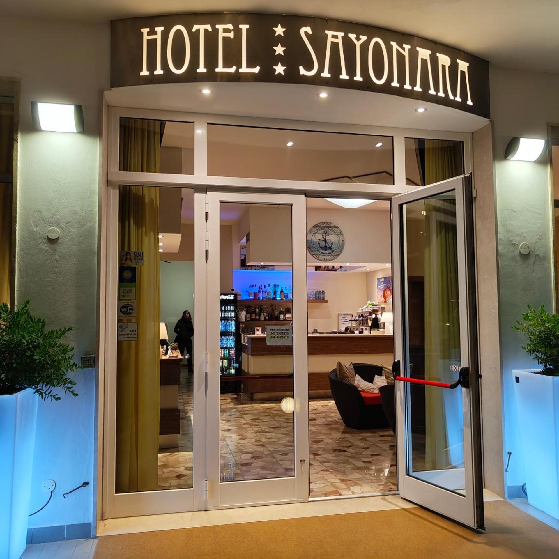 Hotel Sayonara 8/50
