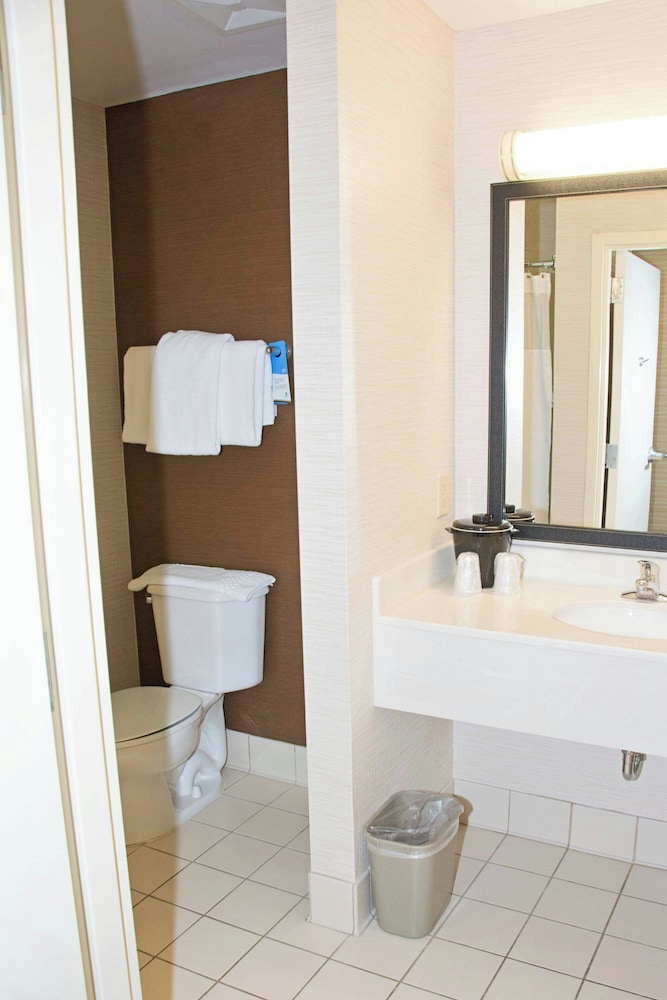Fairfield Inn Suites Butler 47/50