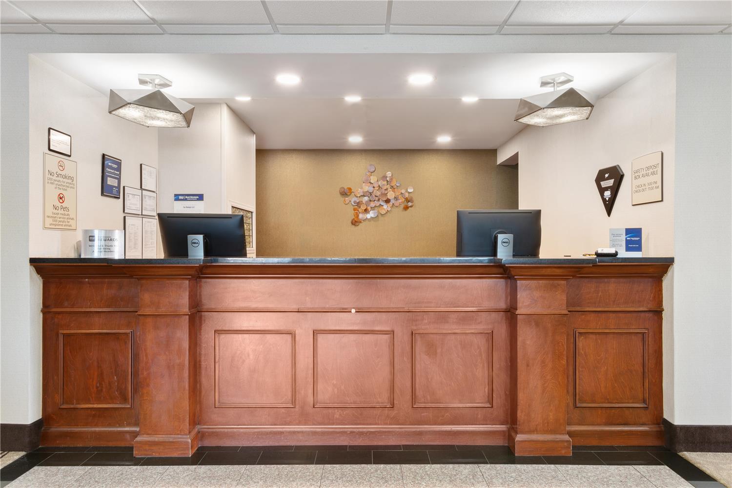Best Western Plus Belle Meade Inn and Suites 4/30