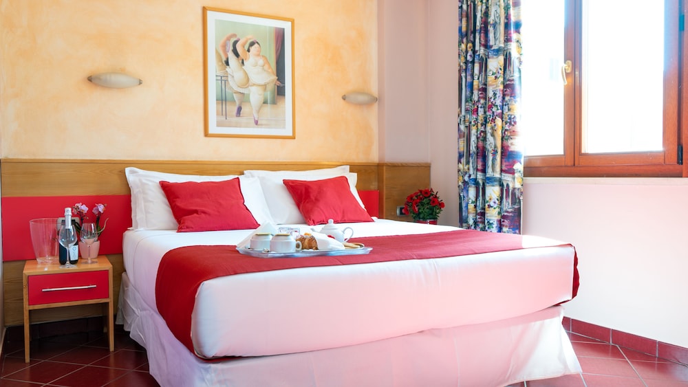 SUPERIOR, DOUBLE BED, PATIO