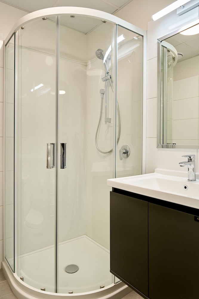 Sojourn Apartment Hotel Ghuznee 32/35