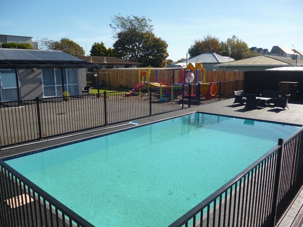 Cashel Court Motel 11/31