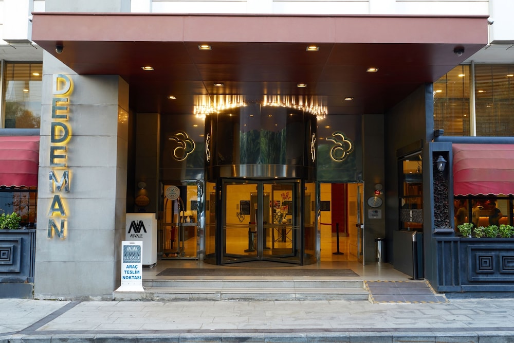 Dedeman Istanbul 4/63
