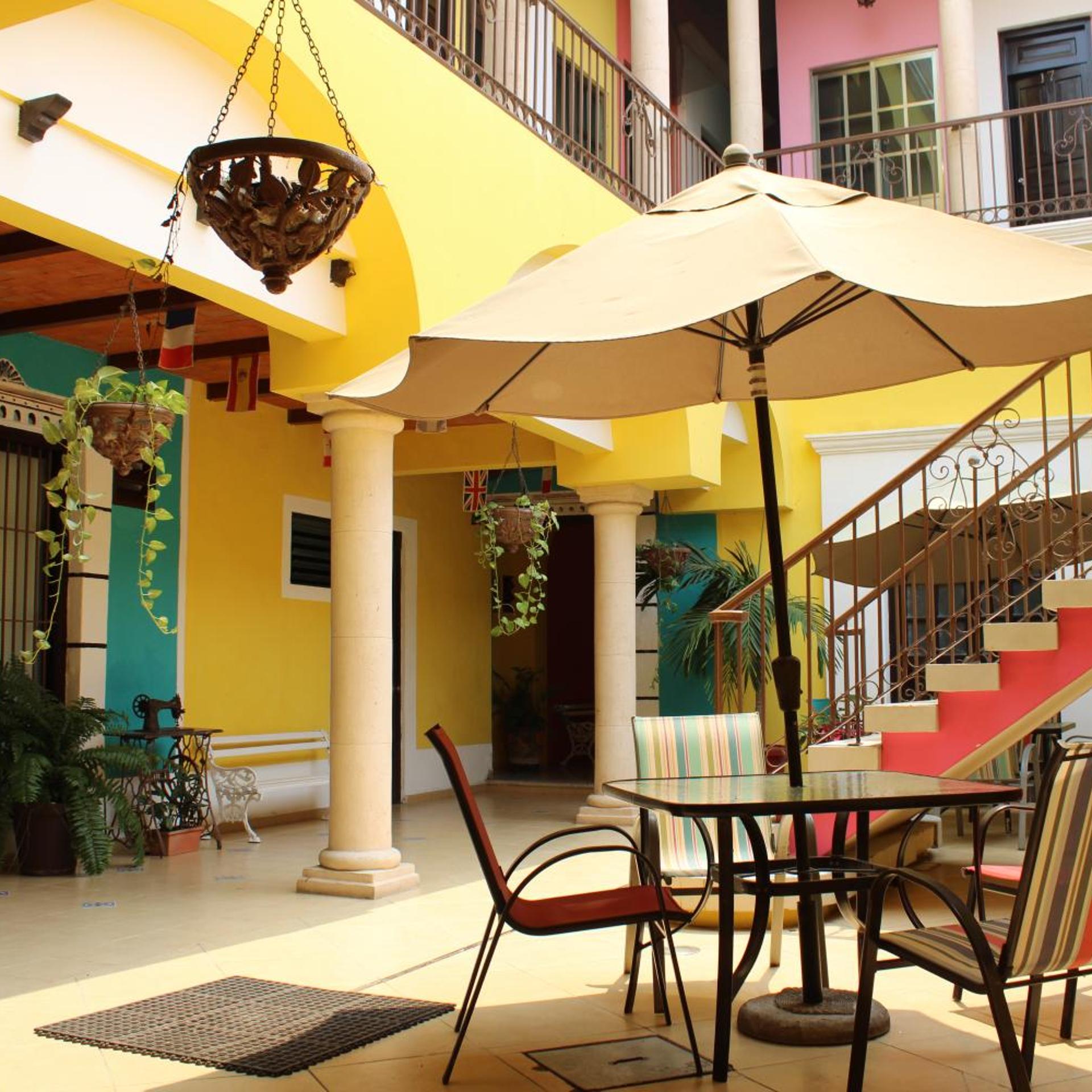 Hotel Guaranducha Inn 40/44