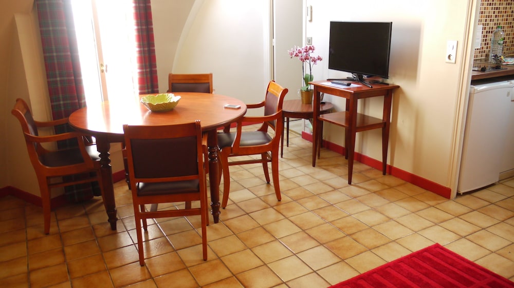 HOTELHOME PARIS 16 33/50