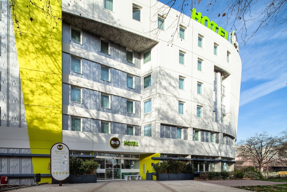 B&B HOTEL Paris Malakoff Parc des Expositions in VANVES