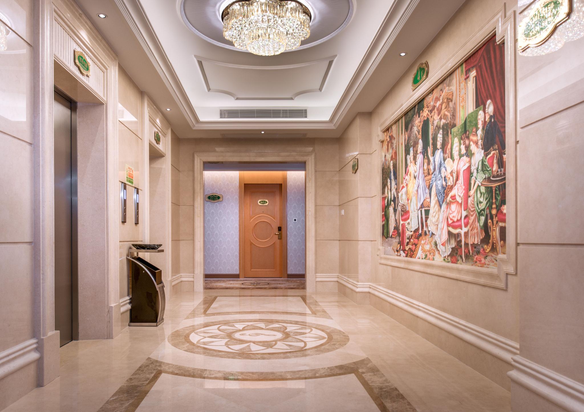 Vienna International Hotel (Shenzhen Buji Dafen Metro Station) 9/41