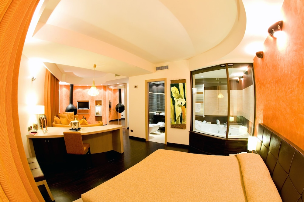 Grand Hotel Olimpo 3/46