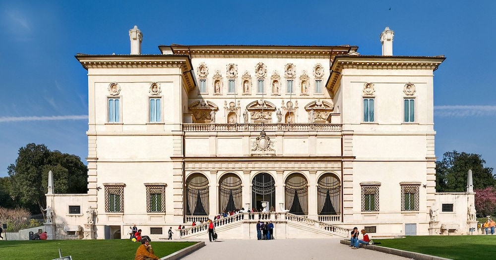Via Veneto Luxury Suites 1/50