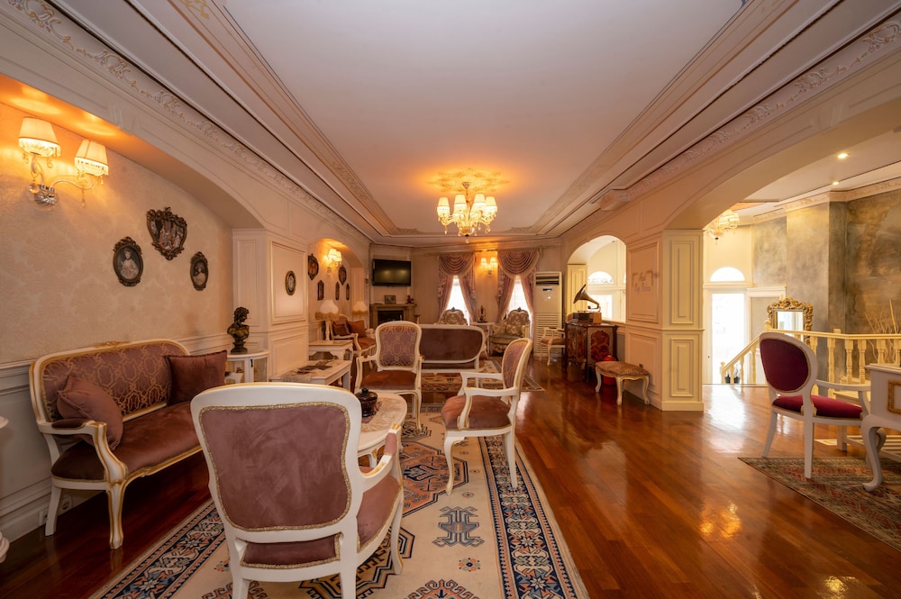 Fuat Bey Palace Hotel 32/44
