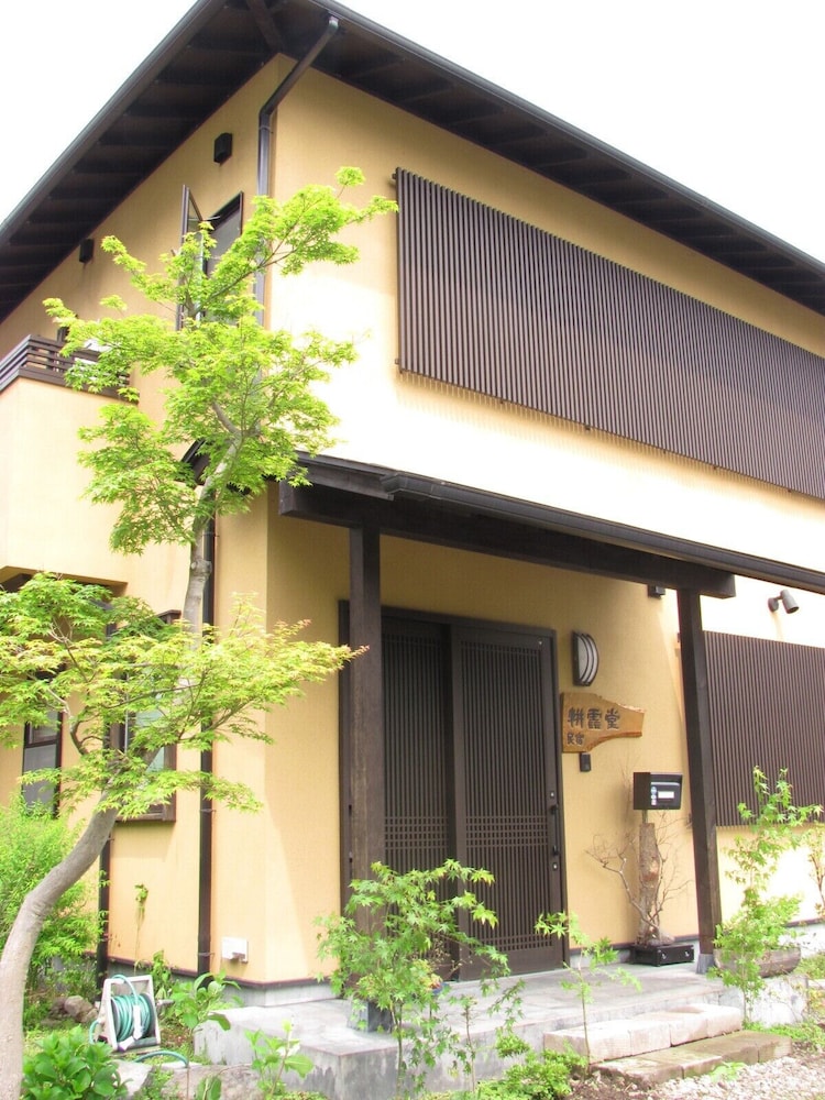 Guesthouse Koundo 2/24