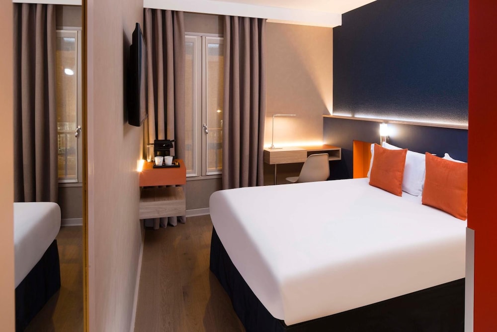 ibis Styles Bourg La Reine 12/50