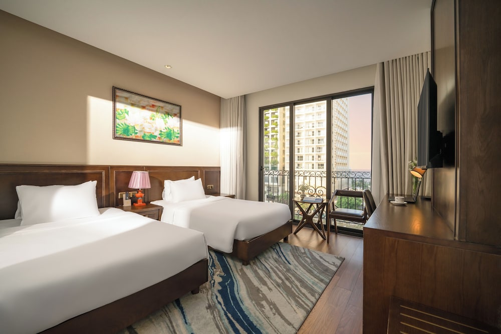 Golden Lotus Hotel Da Nang 16/50