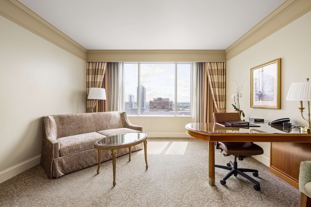 Conrad Indianapolis 74/100
