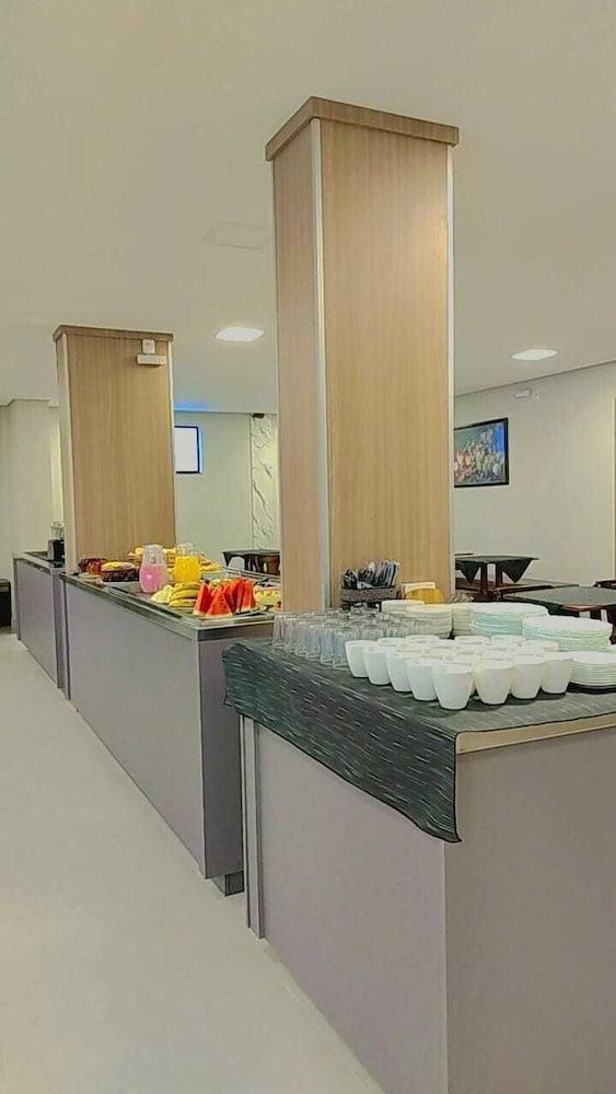 Monte Líbano Hotel 6/49