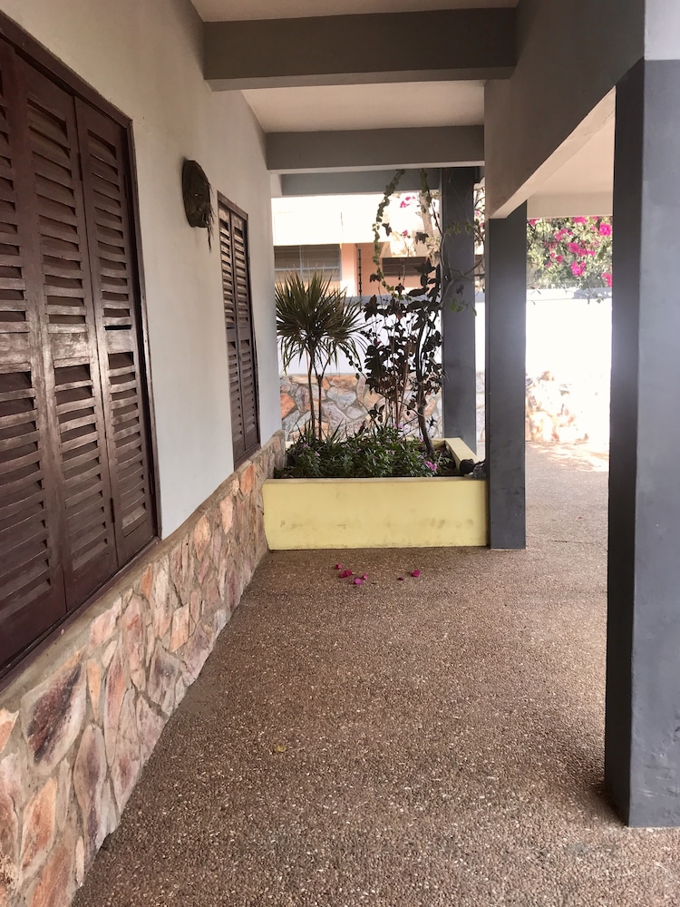 Omanye Lodge 15/50