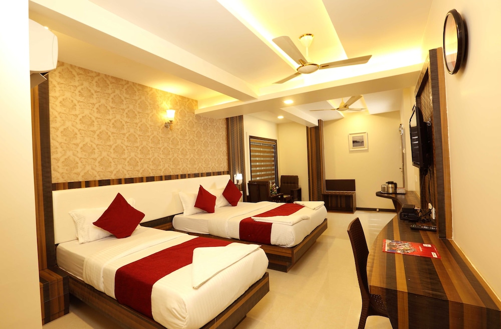 1 BEDROOM, DELUXE, TRIPLE, PRIVATE BATHROOM