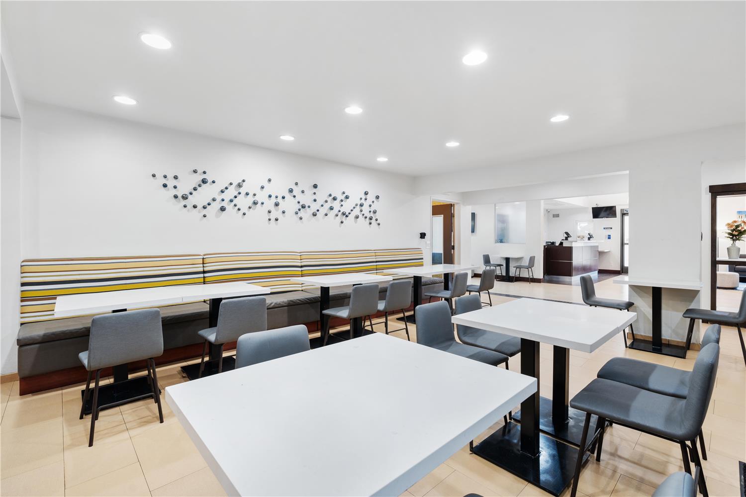 Best Western San Diego/Miramar Hotel 28/41