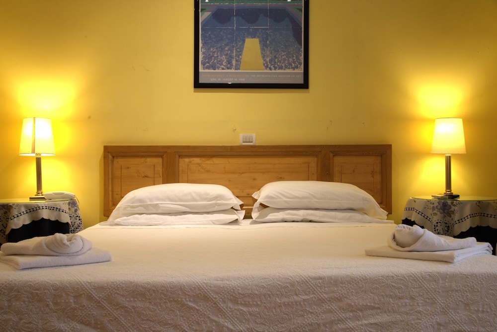 Hotel Locanda Cairoli 15/50