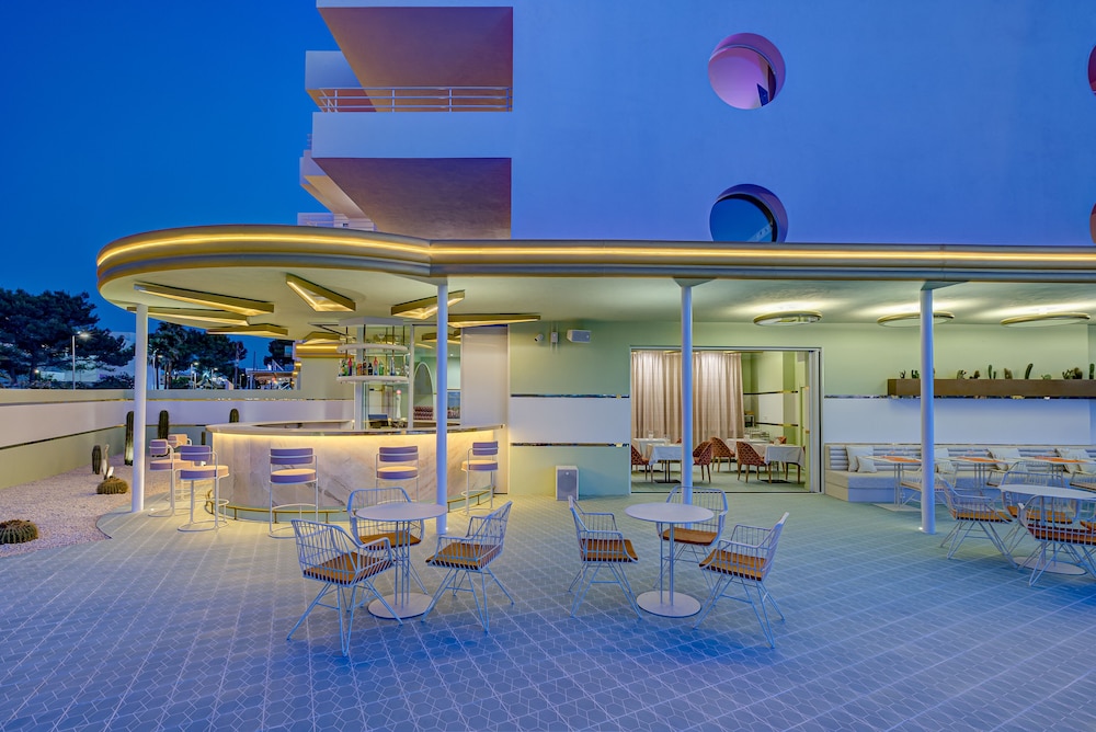 Grand Paradiso Ibiza - Adults Only 44/50