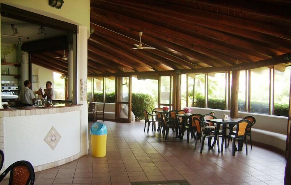 Cala Petrosa Resort. 7/55