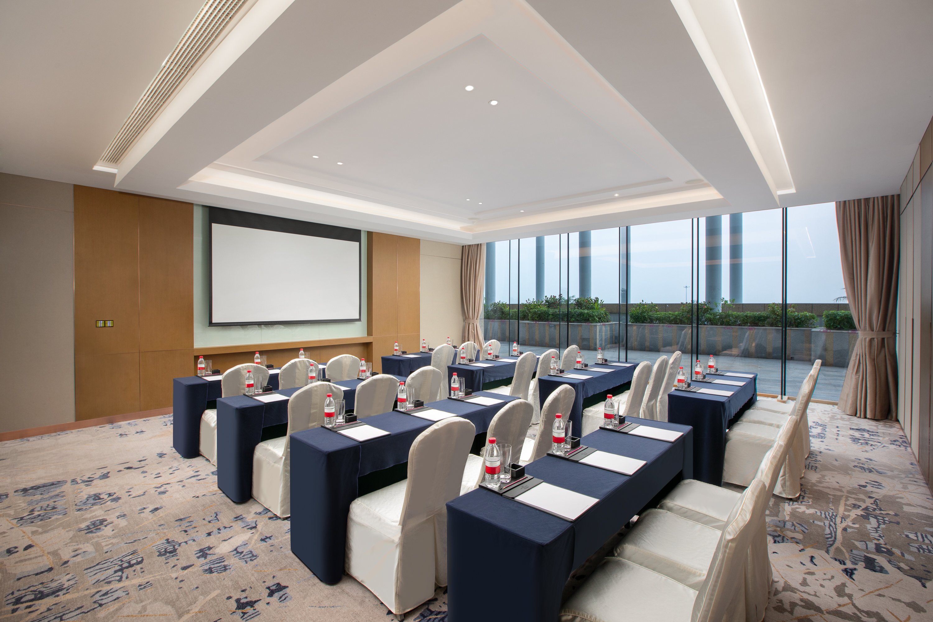 Crowne Plaza Beihai Silver Beach 37/50