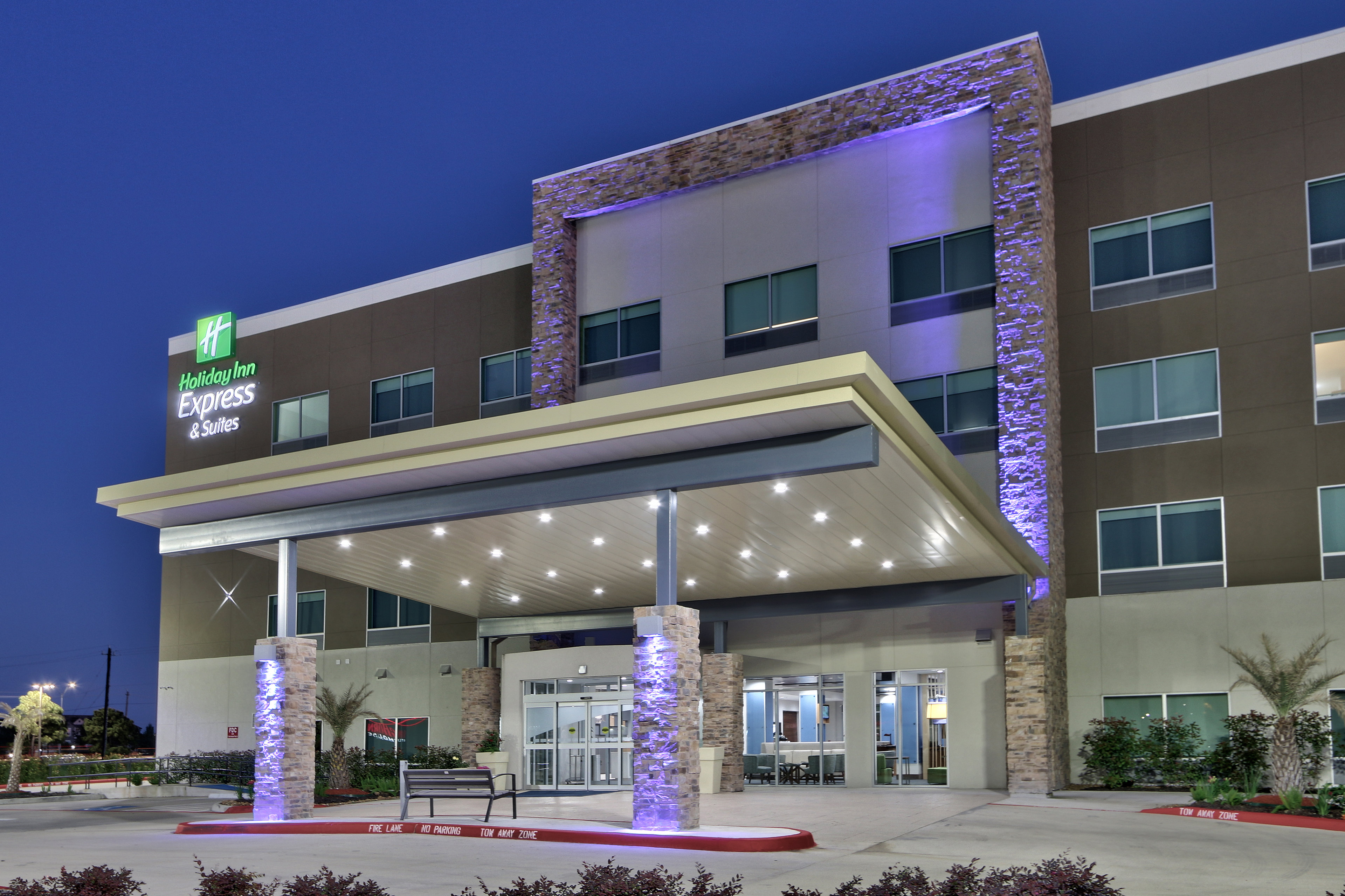 Holiday Inn Express & Suites Houston East - Beltway 8 2/53