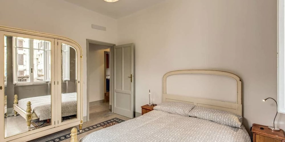 Monti - Coliseum 3 bedroom apartment 12/32