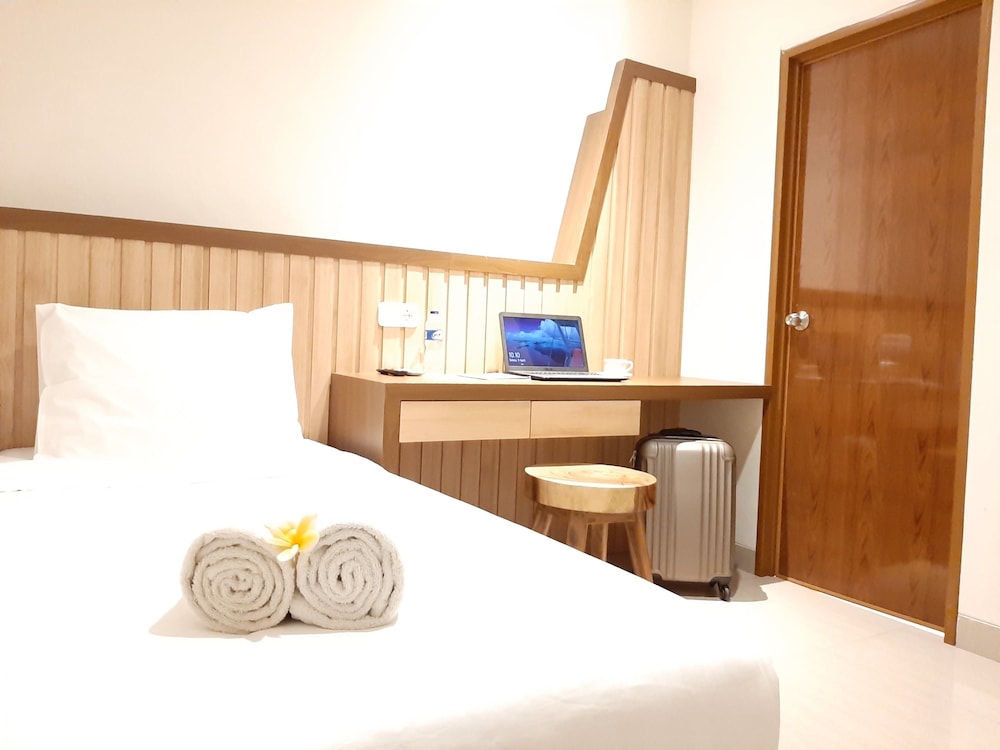 Hotel Pantes Kota Lama Semarang 10/29