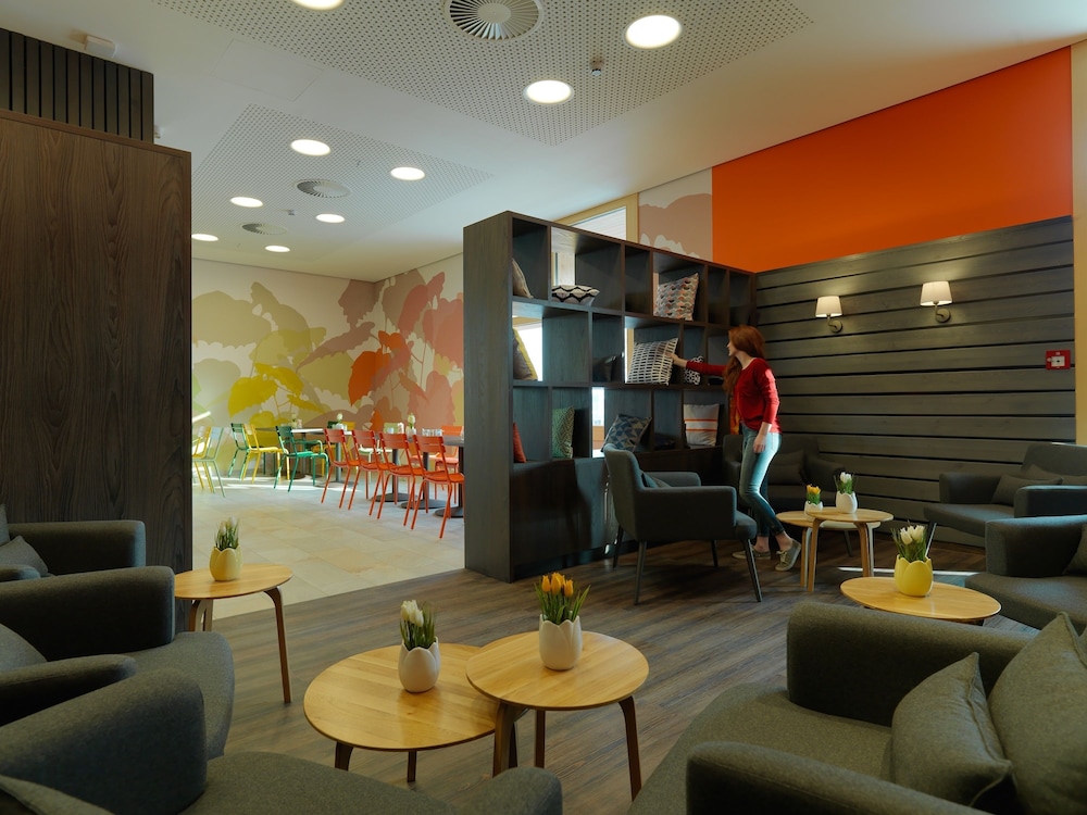 Hwest Hotel Hall 29/38