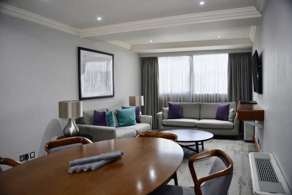 Sanctum International Serviced Apartment Maida Vale 62/72