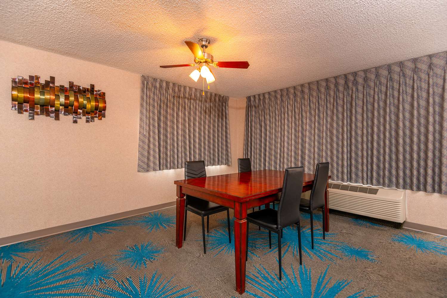 Days Inn by Wyndham Coeur d Alene 29/61