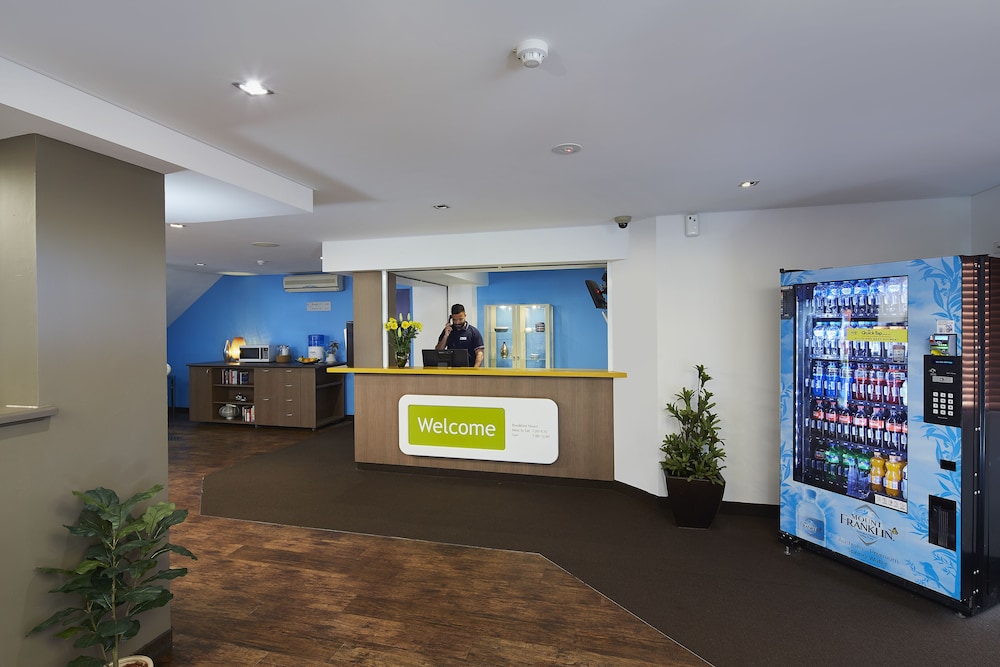 IBIS BUDGET PERTH AIRPORT 13/63