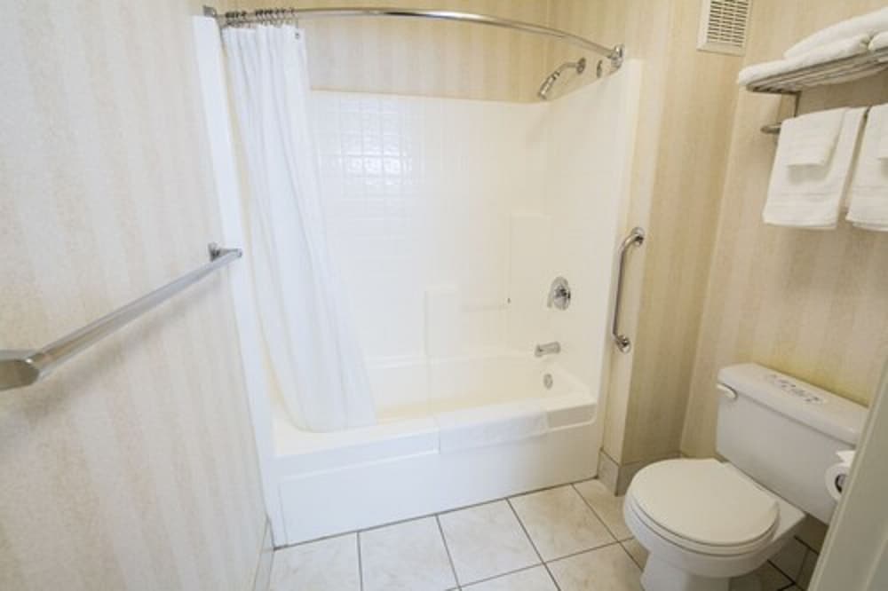 Murphys Suites 64/66