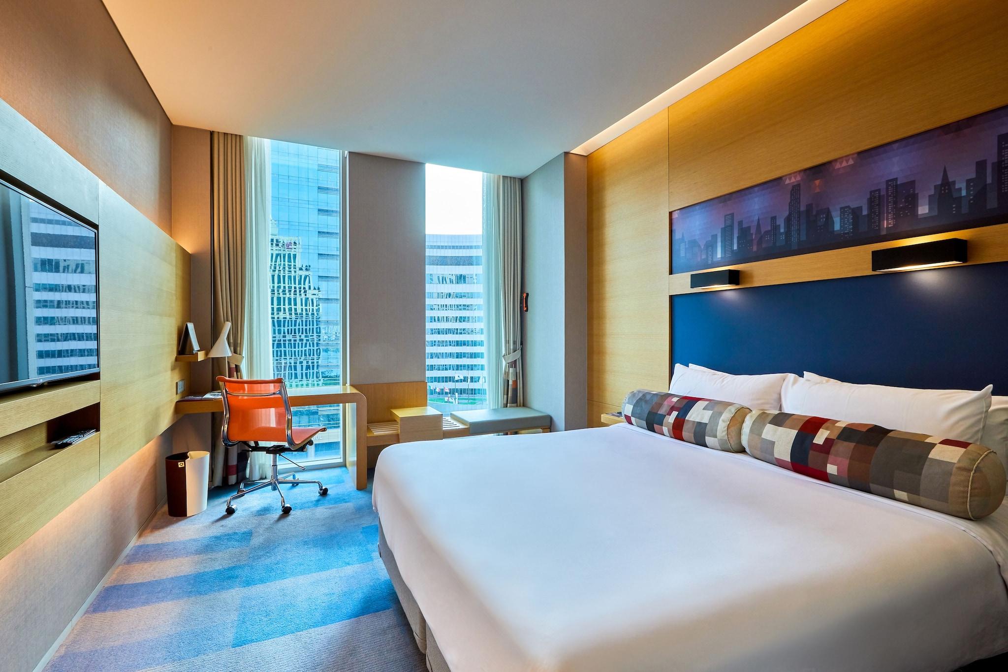 Room, Double Bed, River View, Aloft Gangnam Seoul 7/10