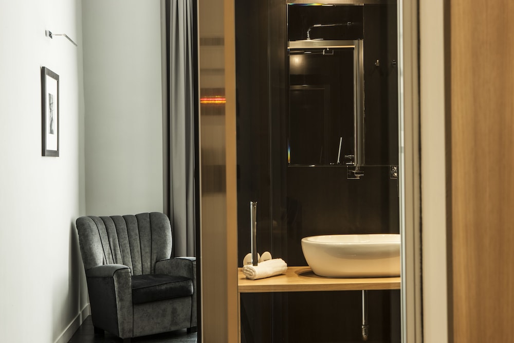 SUITE ART NAVONA 15/59