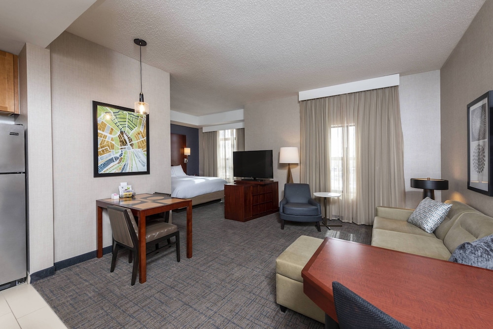 Residence Inn Midland Marriott 28/44