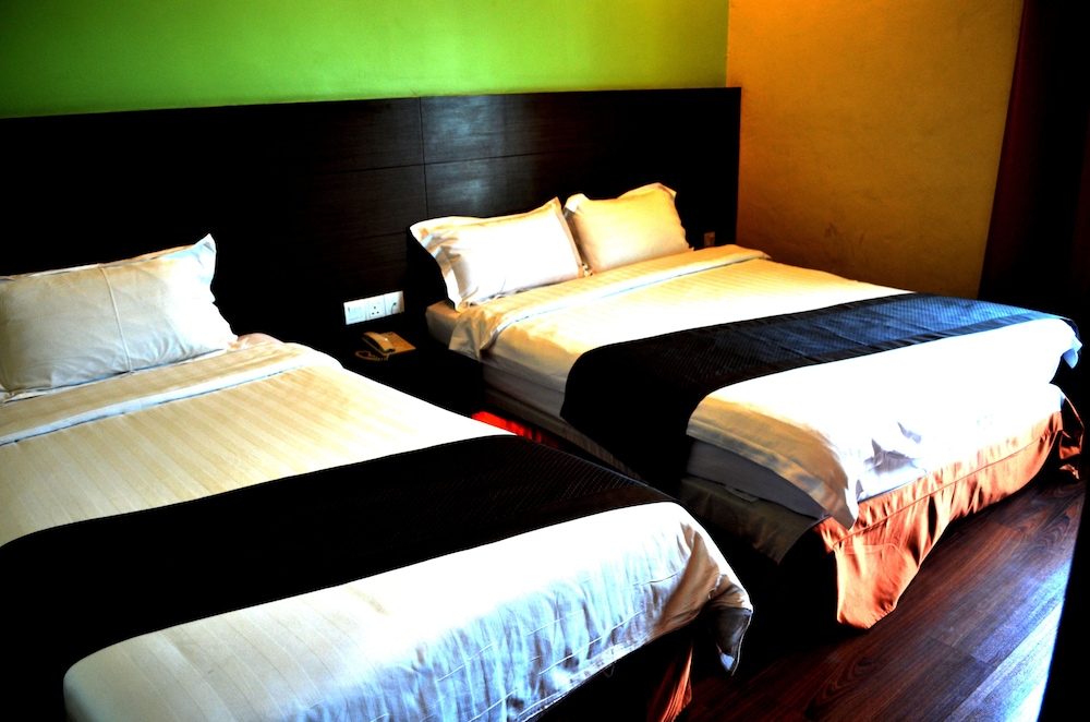 Hotel Lintas Plaza 21/39